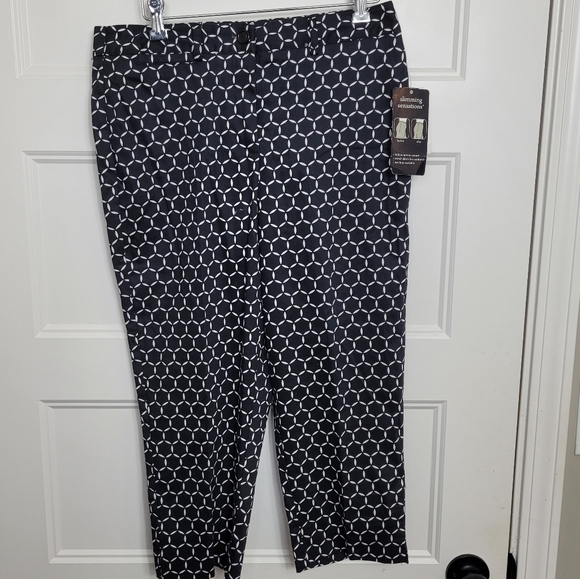 Counterparts Other - Counterparts Slimming Sensations Capri Pants Size 8P